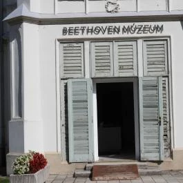 Beethoven Emlékmúzeuma Martonvásár - Külső kép
