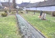 A múlt áldozatainak emlékparkja Fazekasboda