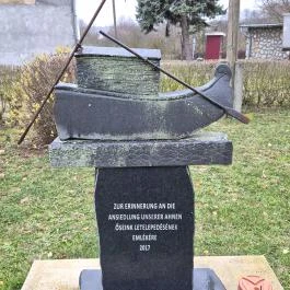 A múlt áldozatainak emlékparkja Fazekasboda - Egyéb