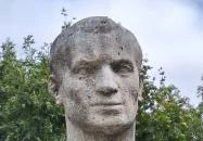 Munkás gyermekkel-szobor Budapest