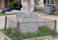 Munkás gyermekkel-szobor Budapest