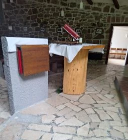 Munkás Szent József Katolikus templom