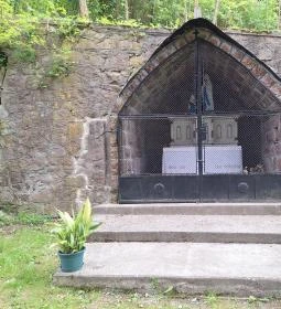 Munkás Szent József Katolikus templom