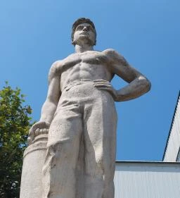 Munkás szobor