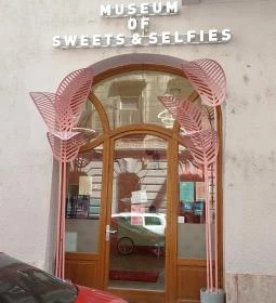 Museum of Sweets & Selfies - Paulay
