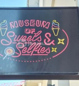 Museum of Sweets & Selfies - Paulay