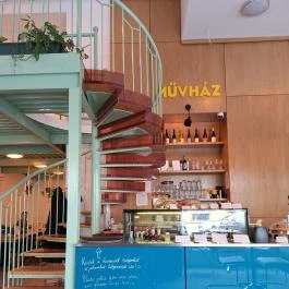 MŰVHÁZ Kávézó Budapest - Belső