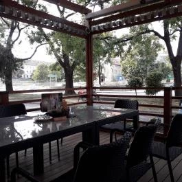 Múzeumkert Étterem Várpalota - Külső kép