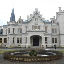 Nádasdy-kastély Nádasdladány - Külső kép