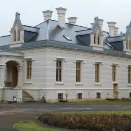 Nádasdy-kastély Nádasdladány - Külső kép