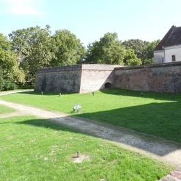 Nádasdy-vár, Sárvár - Külső kép