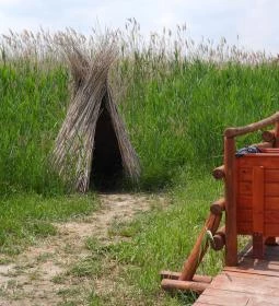 Nádirigó tanösvény