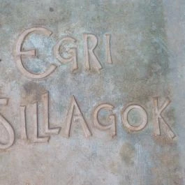 A Nagy Könyv szobor Eger, Eger - Egyéb