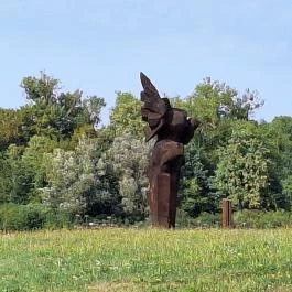 Nagyatádi Nemzetközi Faszobrász Alkotótelep - Szoborpark Nagyatád - Külső kép