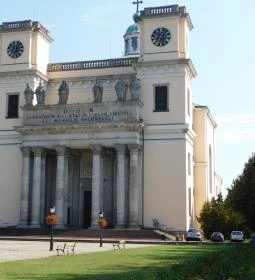 Váci Nagyboldogasszony-székesegyház 