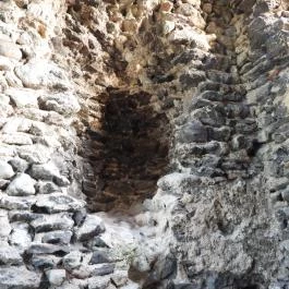 Nagykeszi Templomrom Gyepükaján - Belső