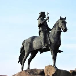 Nagykun millenniumi emlékmű, Karcag - Egyéb