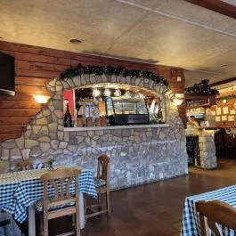 Nagyszénás Menedékház, Nagykovácsi - Belső