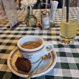 Nagyszénás Menedékház, Nagykovácsi - Étel/ital