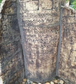 Nándorfehérvári csata emlékműve