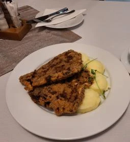 Napkelte Panzió étterme