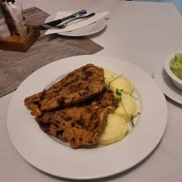 Napkelte Panzió étterme Napkor - Étel/ital