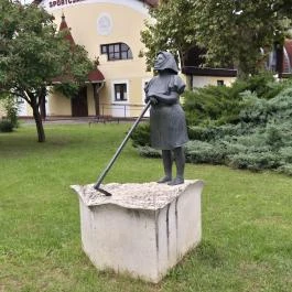 Napszámos óra Rimóc - Külső kép