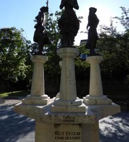 Négy Évszak szoborcsoport