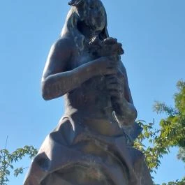 Négy Évszak szoborcsoport Tapolca - Egyéb