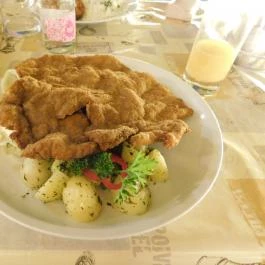 Négy Muskétás Étterem-Söröző Budapest - Étel/ital