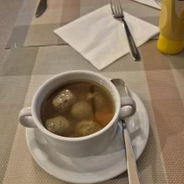 Négy Muskétás Étterem-Söröző Budapest - Étel/ital