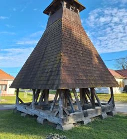 Nemesnépi harangláb