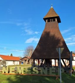 Nemesnépi harangláb