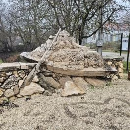 Német kitelepítettek emlékműve, Nagykovácsi - Külső kép