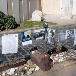 A német megszállás áldozatainak emlékműve Budapest - Külső kép