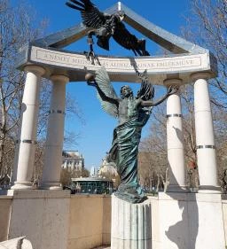 A német megszállás áldozatainak emlékműve