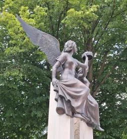 Nemzeti Összetartozás emlékműve