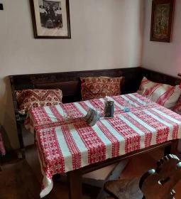 Népművészeti Tájház