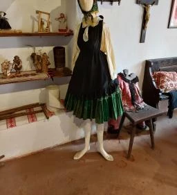 Népművészeti Tájház