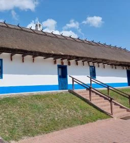 Népművészeti Tájház