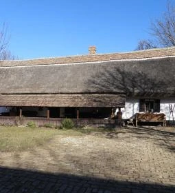 Népművészeti Tájház