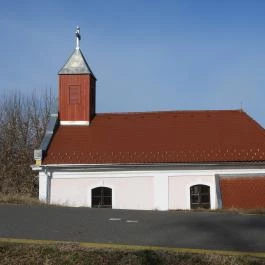 Nepomuki Szent János-kápolna Baja - Külső kép