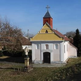 Nepomuki Szent János-kápolna Baja - Külső kép