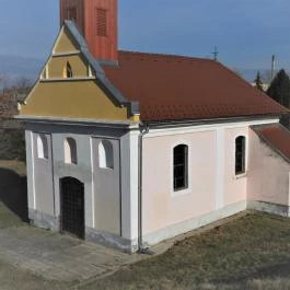 Nepomuki Szent János-kápolna Baja - Külső kép