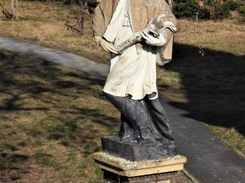 Nepomuki Szent János-szobor Baja