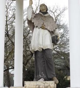 Nepomuki Szent János szobor