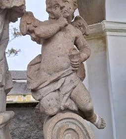 Nepomuki Szent János szobor