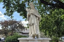 Nepomuki Szent János szobor - Budapest, Hosszúhegy tér Budapest
