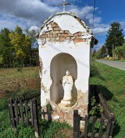 Nepomuki Szent János szobor kápolnában