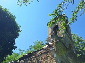 Nepomuki Szent János Templom rom Szedres